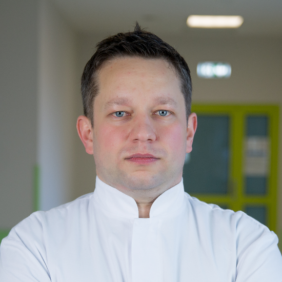 dr n. med. Maciej Bednarski